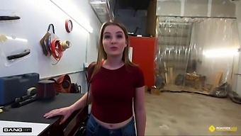 Busty Blonde'S Roadside Encounter With Mechanic For Payment