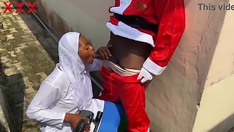 Sexy Hijab-Wearing Babe Gets Naughty With Santa In A Festive Fuck Session