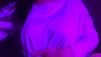 Teen'S Intimate Solo Playtime